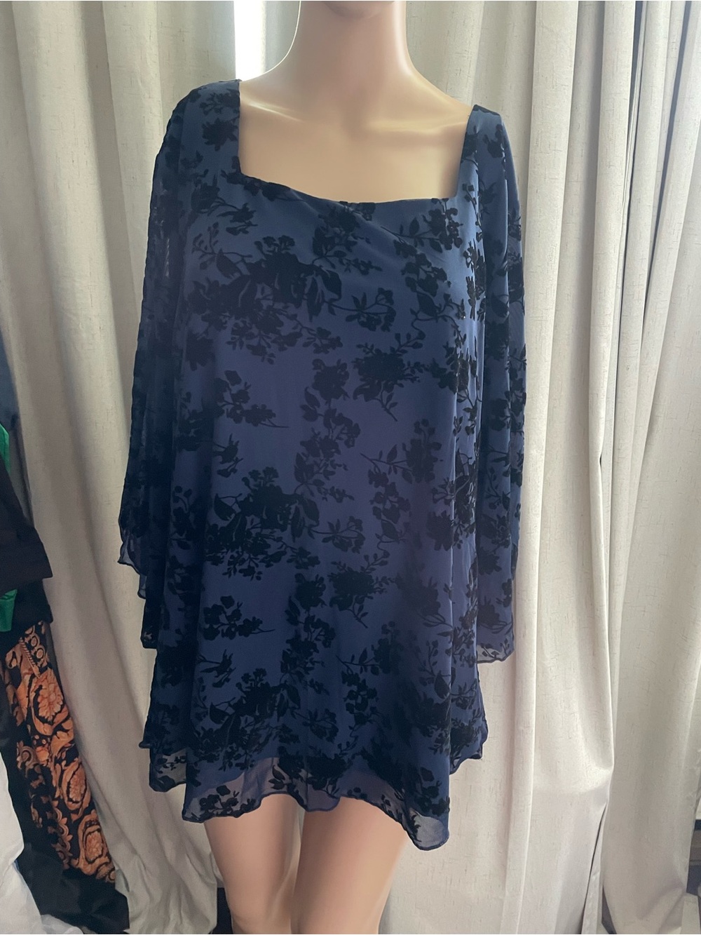 Navy Blue Floral Square-Neck Tunic Top